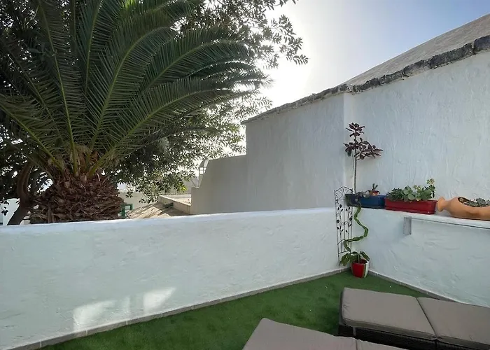 Harmony House Apartment *