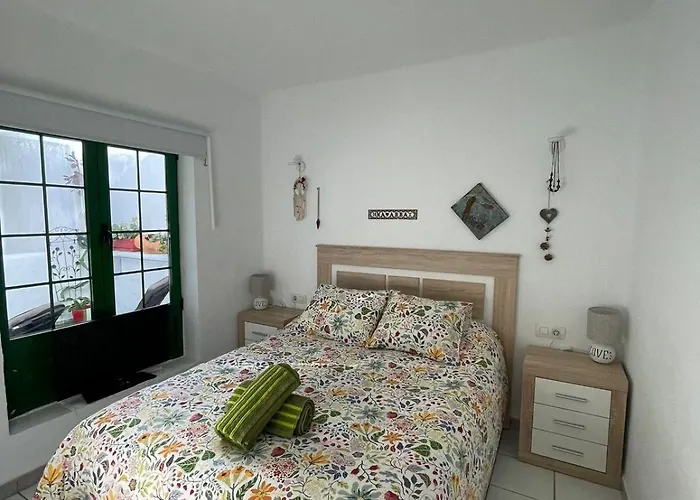 Harmony House Apartment *